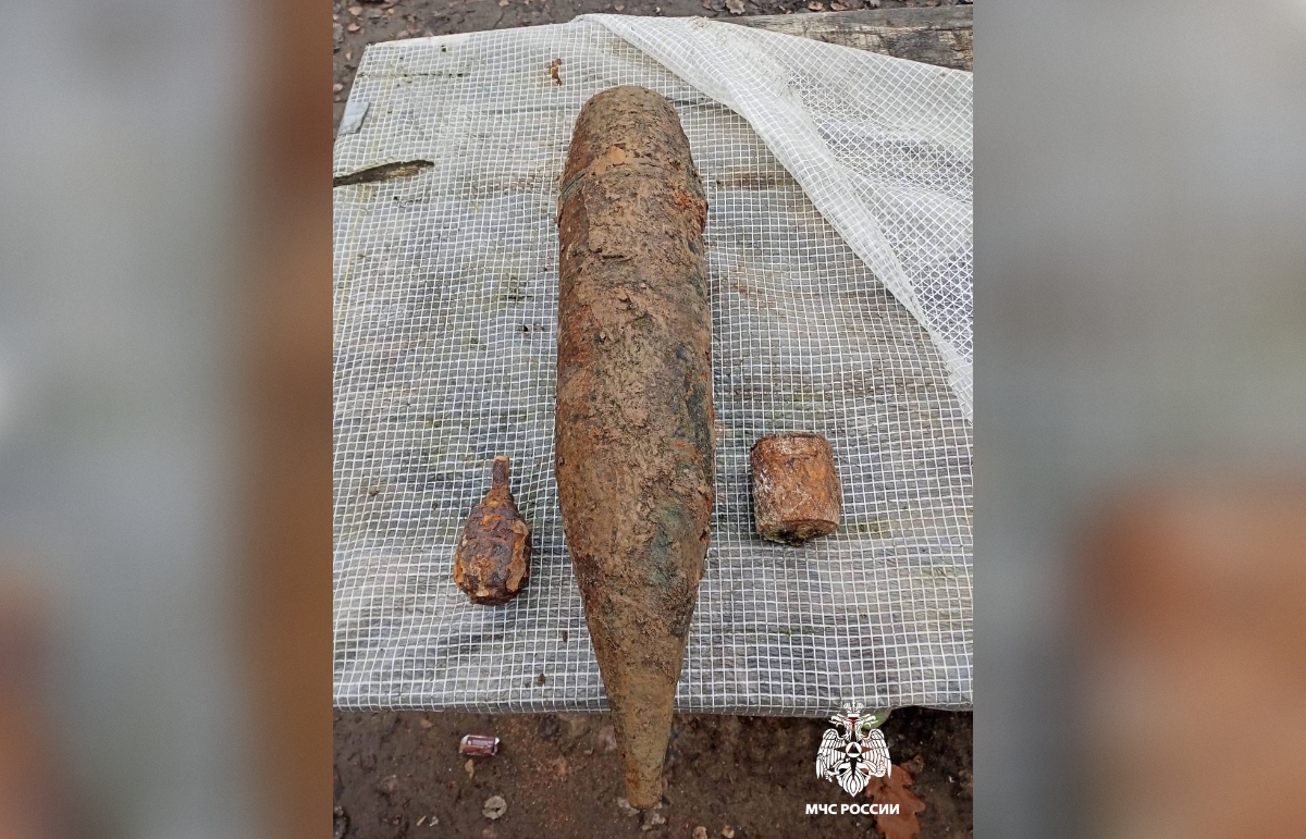 Снаряд и две гранаты времен ВОВ нашли в Зубцовском округе Фото: МЧС Тверской области