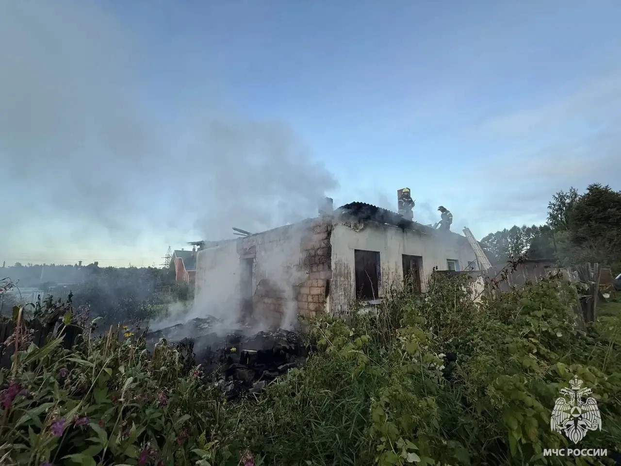 В Ржеве сгорел жилой дом Фото, видео: ГУ МЧС по Тверской области