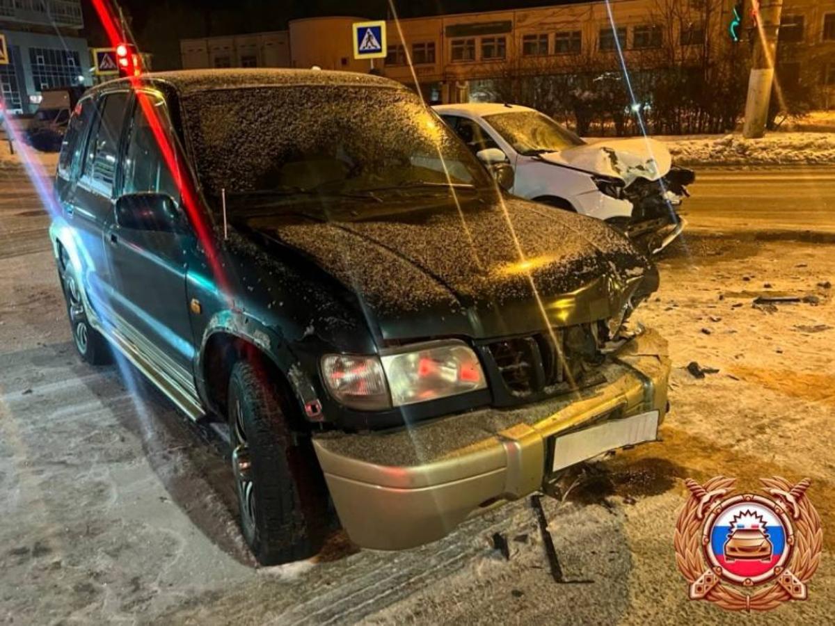 В ДТП на перекрестке в Твери пострадала пассажирка Фото: ГАИ