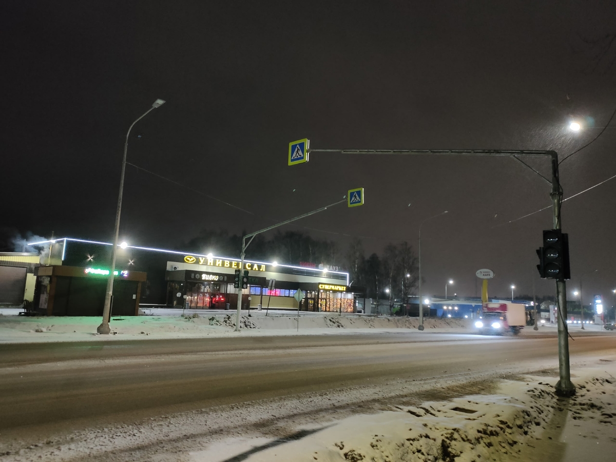 На улице Шишкова в Твери установили светофор и обозначили пешеходный переход Фото: Afanasy.biz