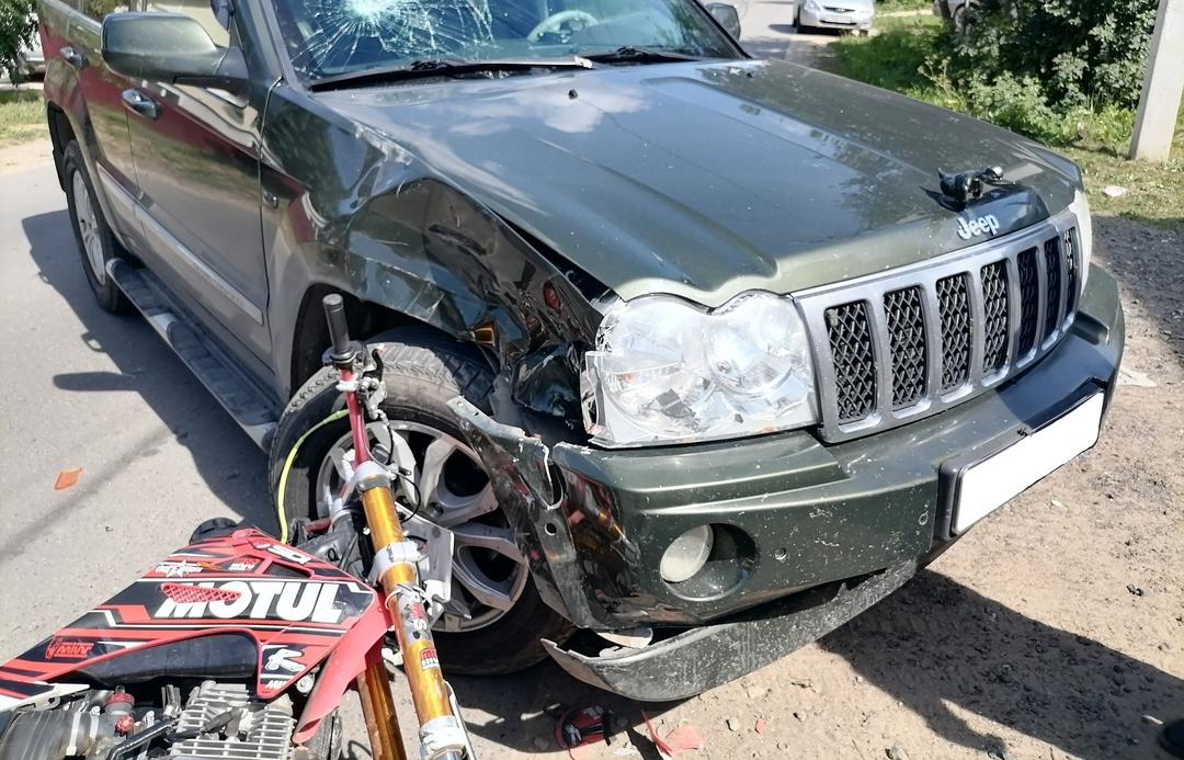 В Кимрах 17-летний мотоциклист столкнулся с Jeep Grand Cherokee - новости Афанасий