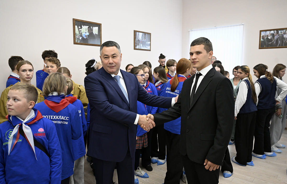 Игорь Руденя на ЗАО «Калининское» провел встречу со студентами и школьниками Фото предоставлено правительством Тверской области