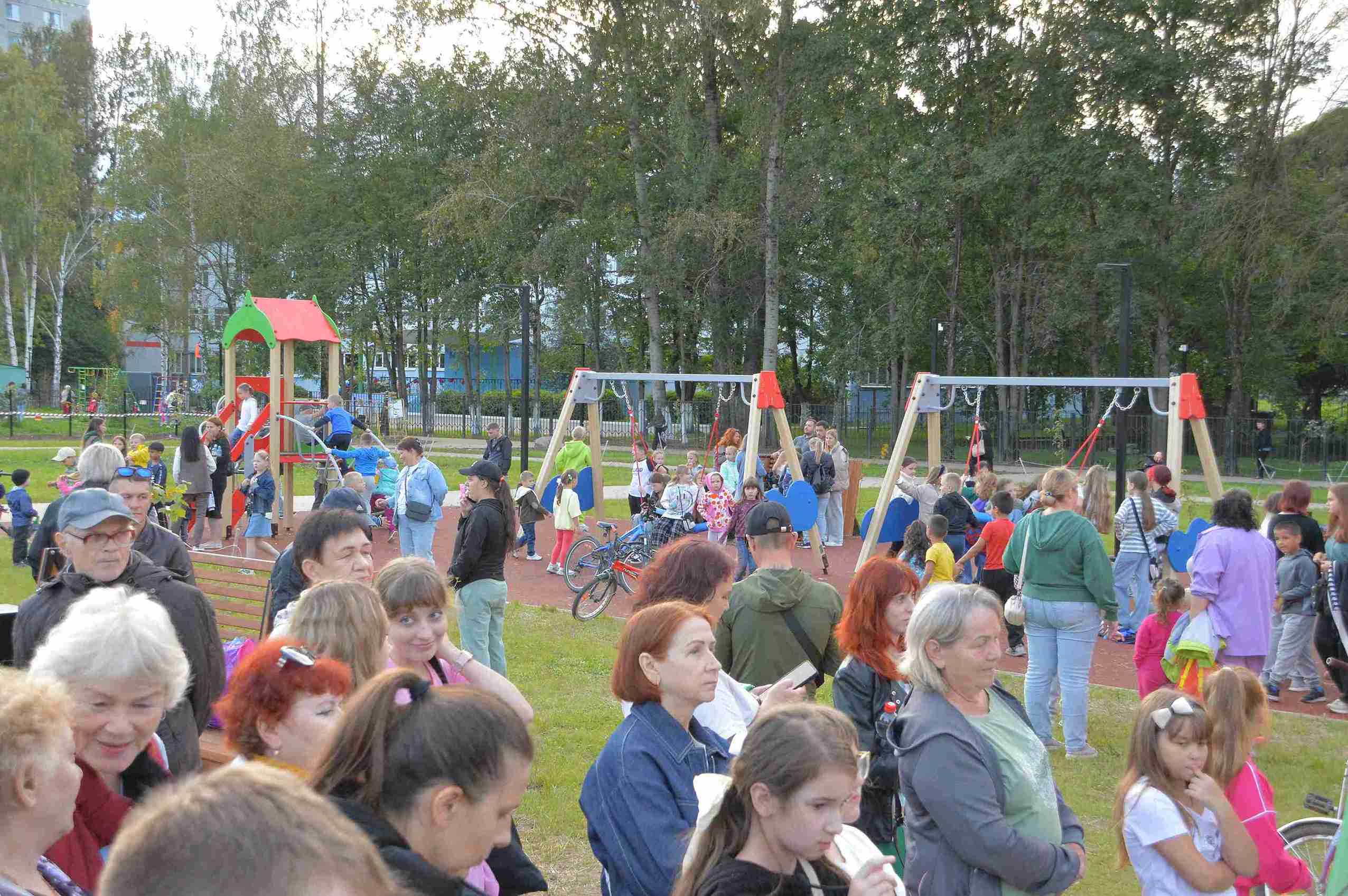 На Молодежном бульваре открылся новый сквер Фото: администрация Твери