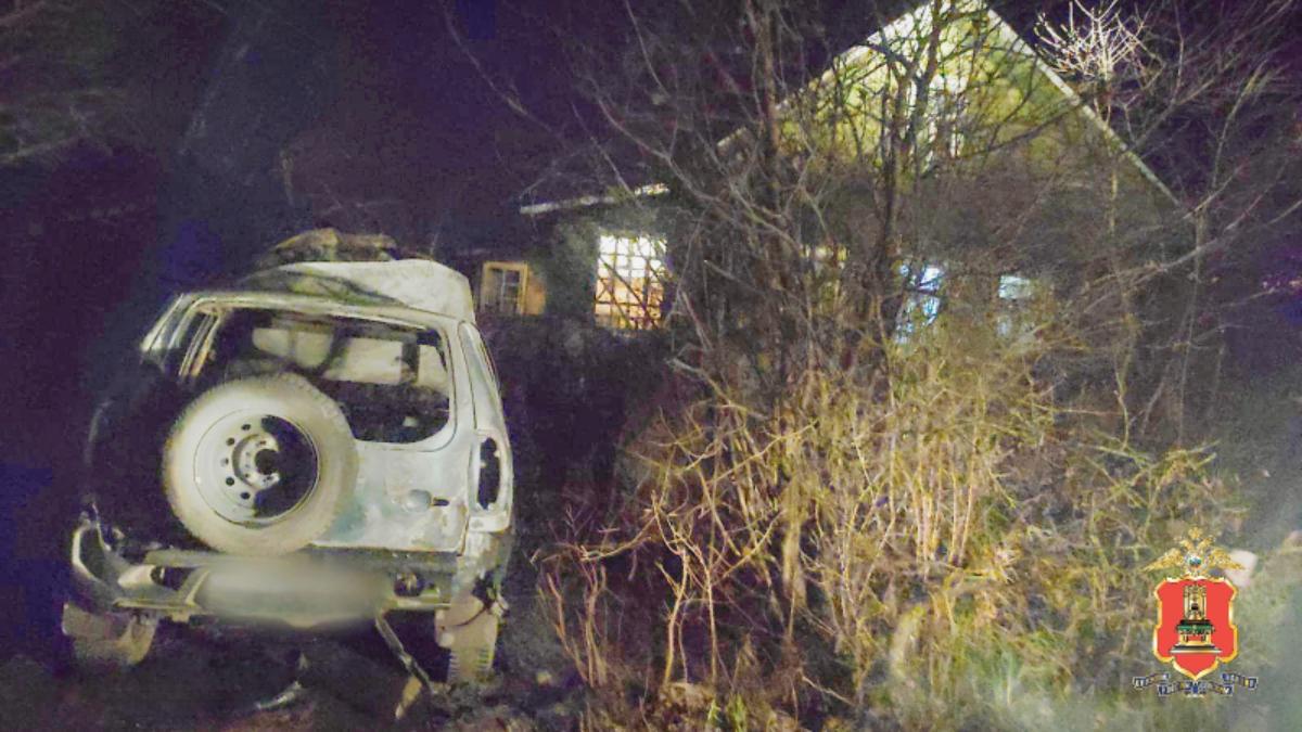 В Вышнем Волочке мужчина обиделся на жену и сжег ее автомобиль Фото: УМВД Тверской области