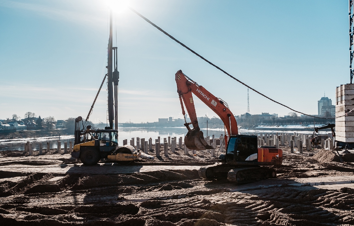 Началось устройство фундаментной плиты для Речного вокзала в Твери Фото: Леонид Смирнов