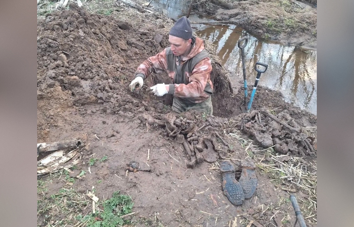 В Ржевском районе мальчик случайно нашел останки красноармейцев Фото: Игорь Кабанов, п/о «Память 29 армии» (г. Ржев)