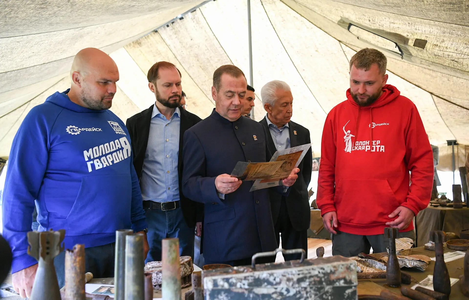 Дмитрий Медведев и Виталий Королев посетили форум «Гвардейск» под Ржевом - новости Афанасий