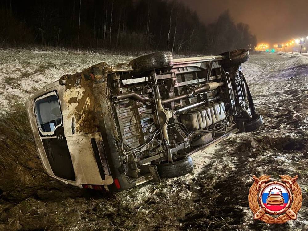 Два человека получили травмы в ДТП на М9 в Тверской области Фото: Госавтоинспекция Тверской области