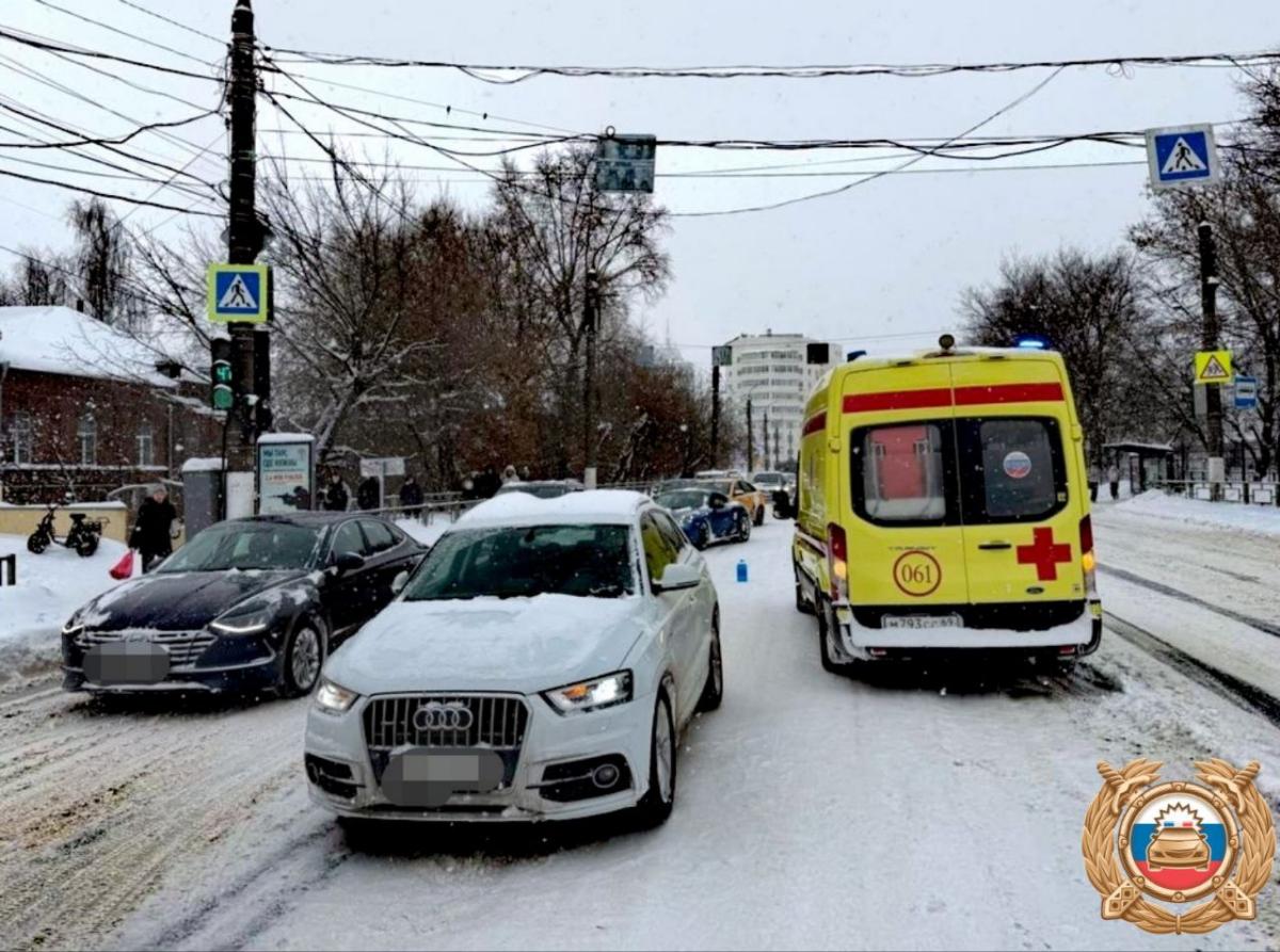 В Твери девушка попала под машину, думая, что переходит дорогу правильно Фото: ГАИ