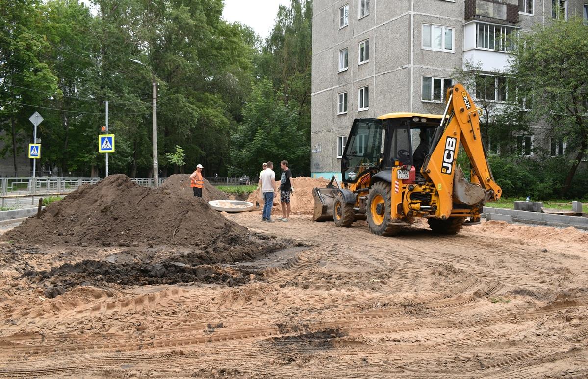 В Твери на Спортивном во дворах по ППМИ организуют парковки и ремонтируют въезд - новости Афанасий