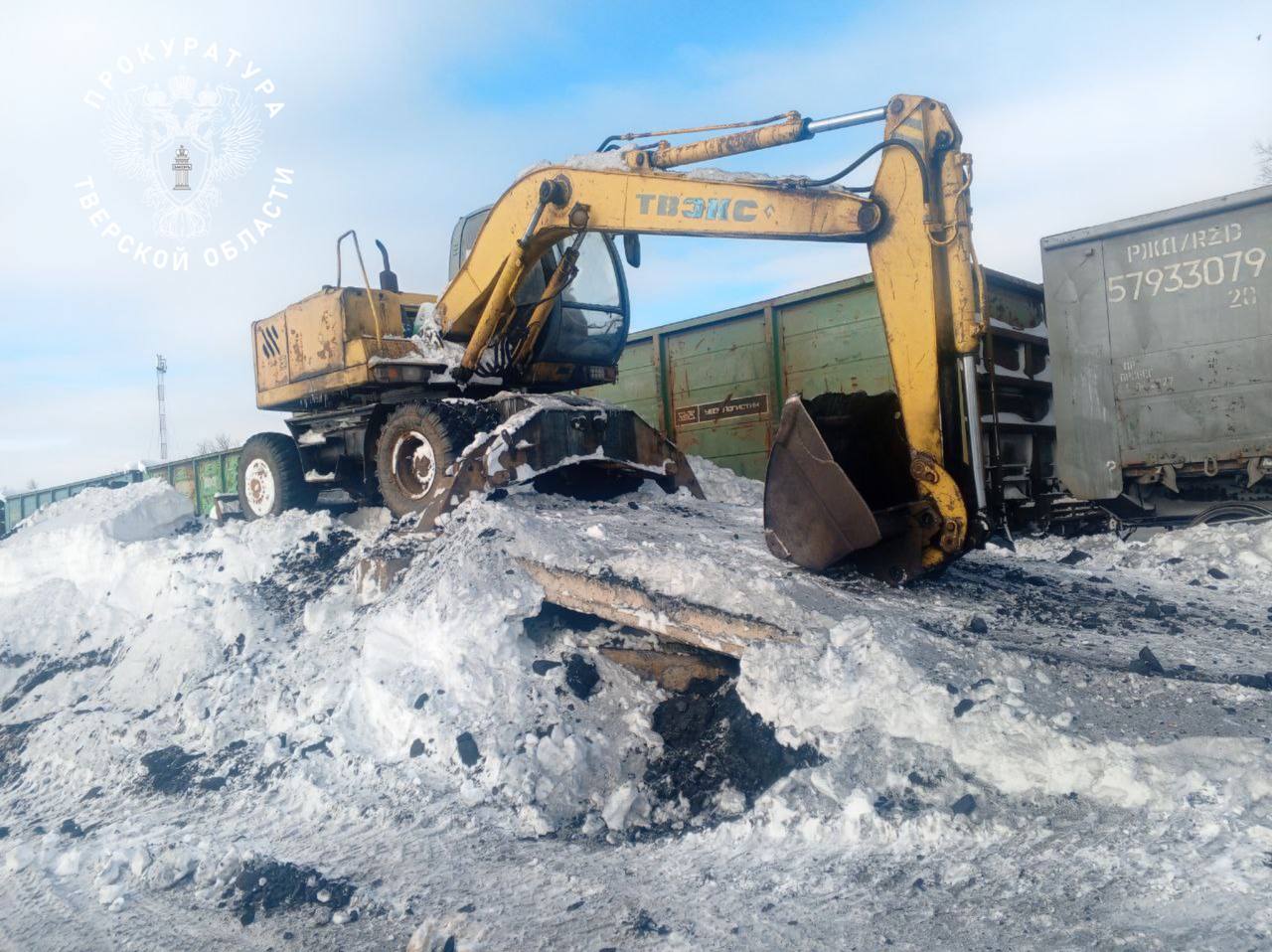 В Оленино Тверской области при разгрузке угля погиб человек Фото: прокуратура