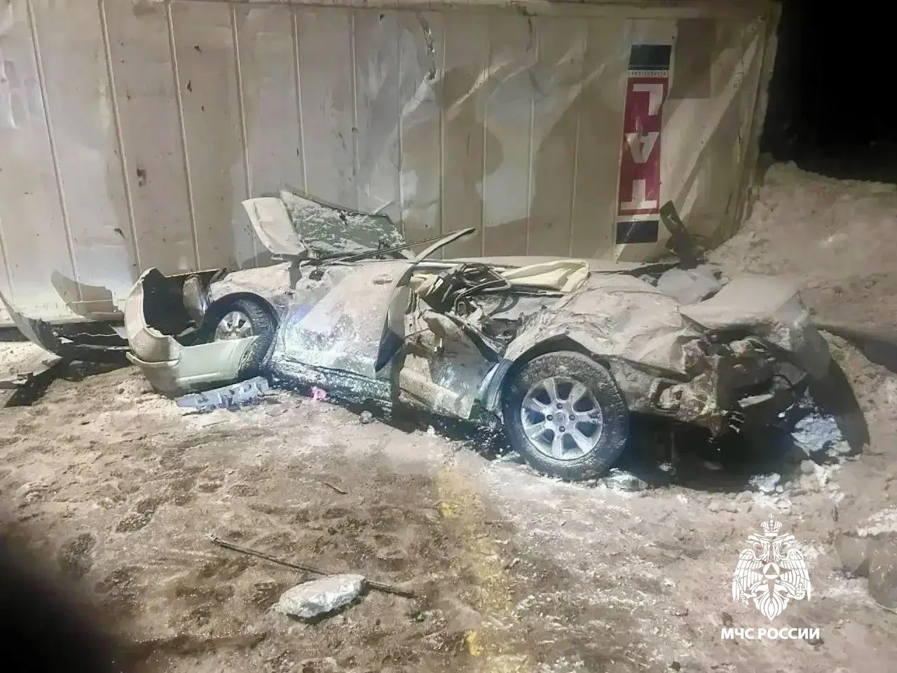 На М11 в Тверской области двое детей пострадали в ДТП с легковушкой и фурой Фото: МЧС