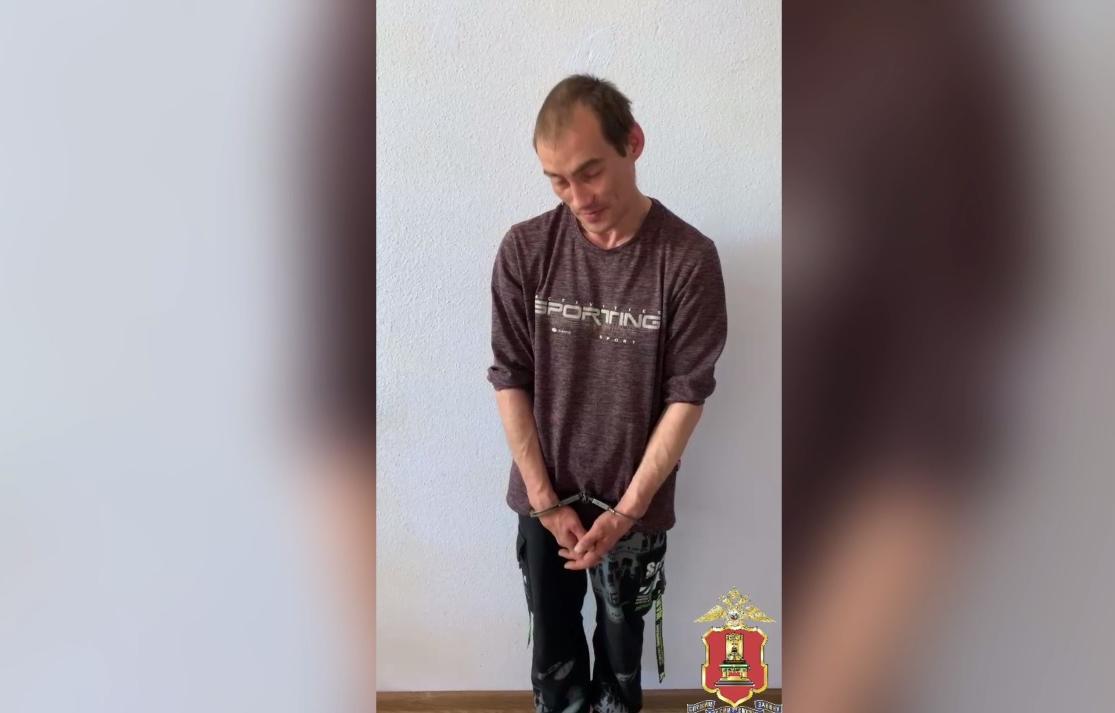 В Твери незнакомец открыто похитил у девушки дорогостоящий телефон - новости Афанасий