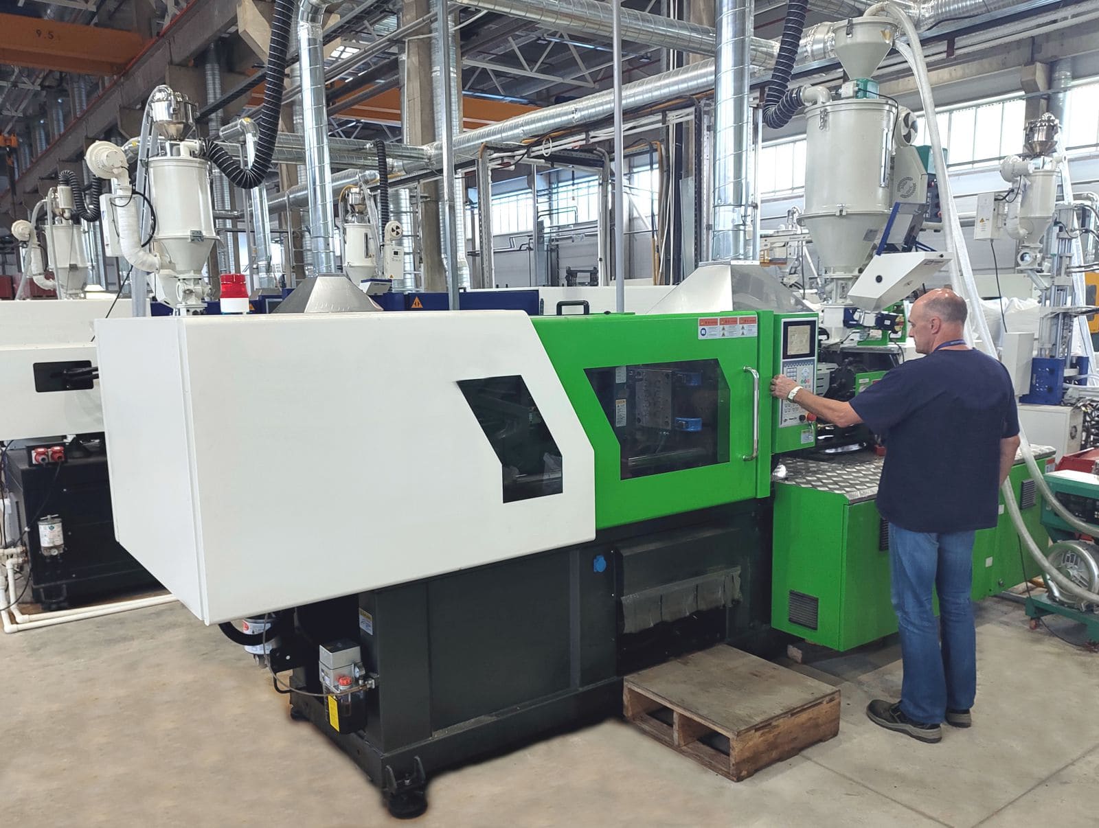 В Твери на территории промышленной площадки «Искож» появятся новые рабочие места Фото: правительство Тверской облсти