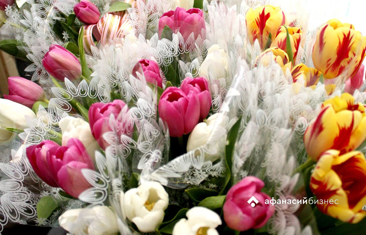 Жителям Твери рассказали, как не подарить с цветами вредителя 