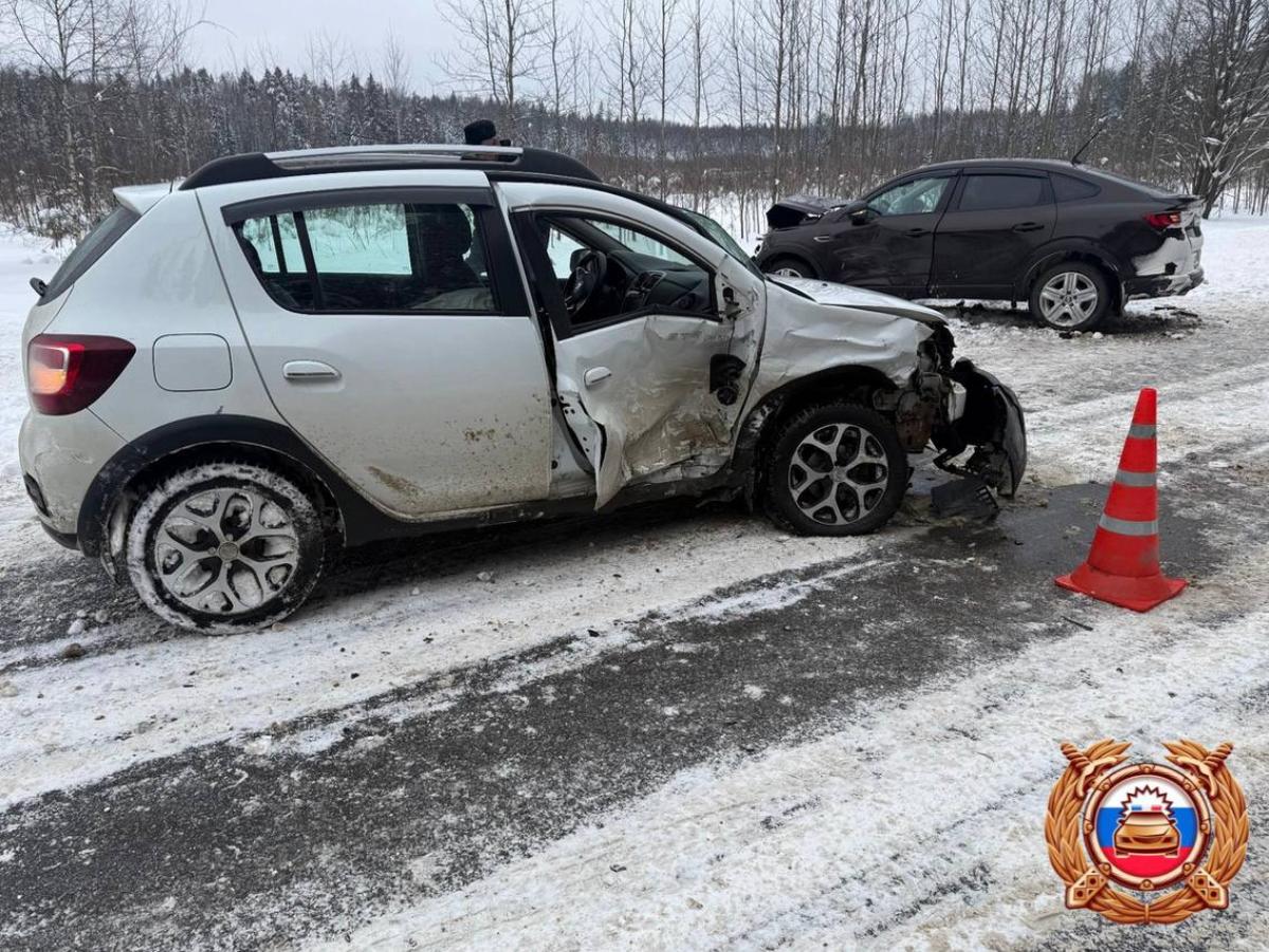 На «Золотом кольце» под Тверью машину занесло на встречку Фото: ГАИ