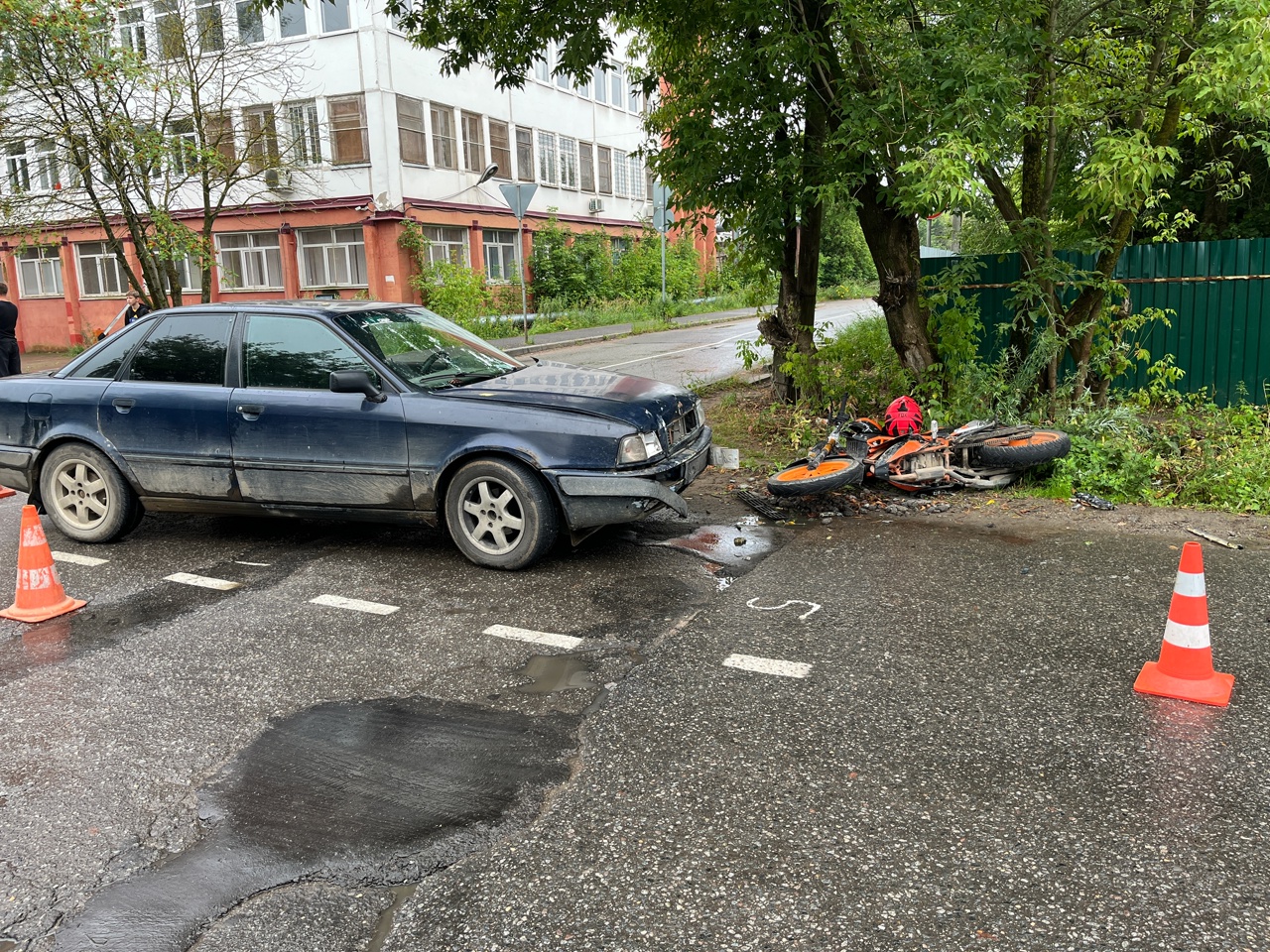 Ребенок на мотоцикле пострадал в Кимрах Фото: Госавтоинспекция города Кимры Ребенок на мотоцикле пострадал в Кимрах Фото: Госавтоинспекция города Кимры