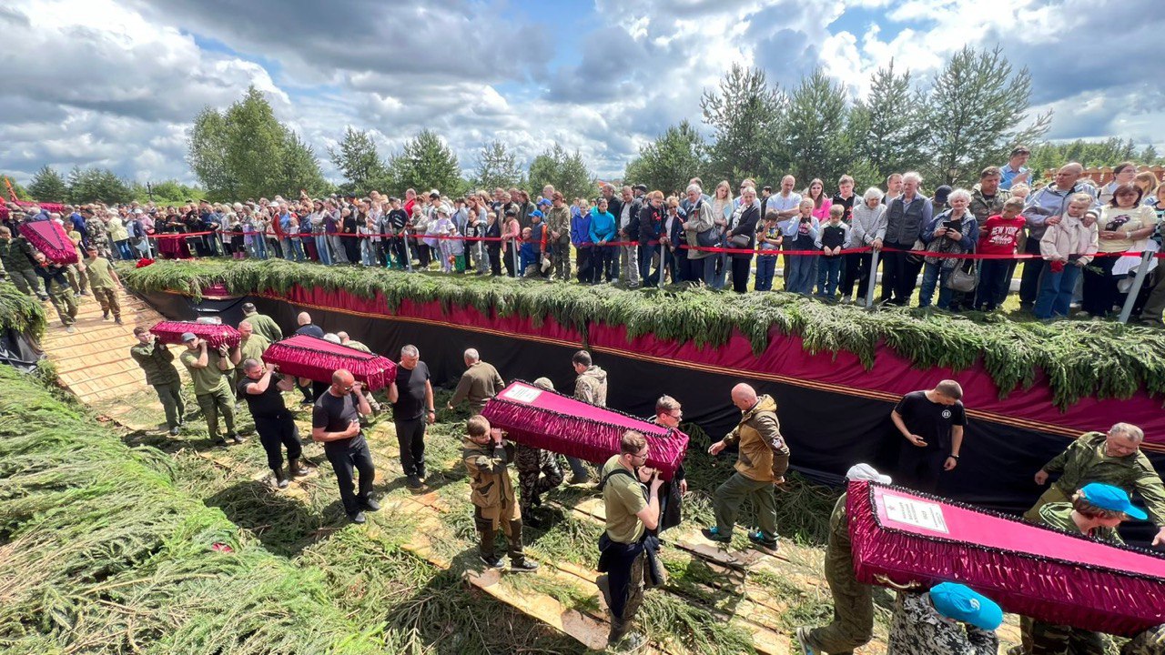 В Ржеве перезахоронили останки 817 воинов