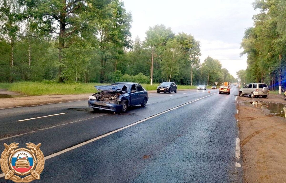 В Твери на Московском шоссе столкнулись две легковушки Фото: ГАИ