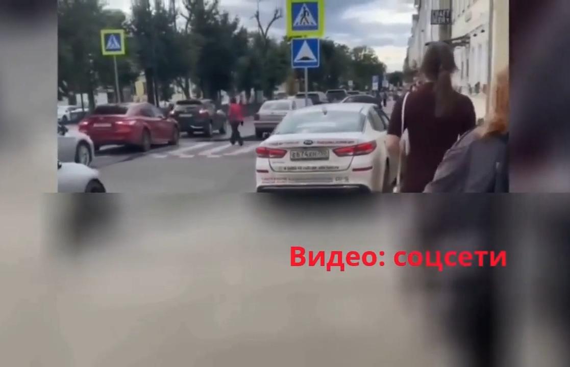 В Твери оштрафован проехавший по тротуару на бульваре Радищева водитель Kia - новости Афанасий
