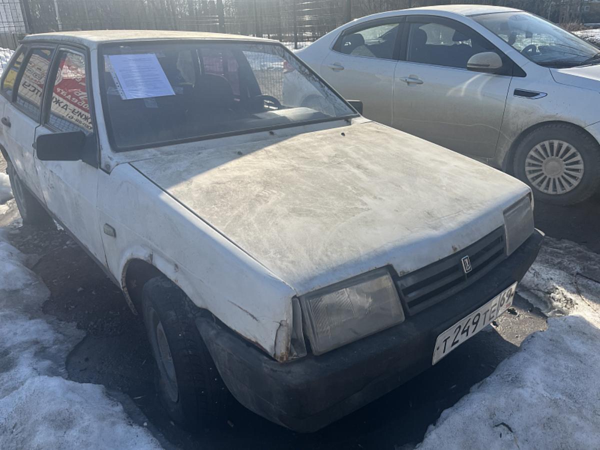 В Твери ищут владельца машины, оставленной на Соминке Фото: Администрация Твери