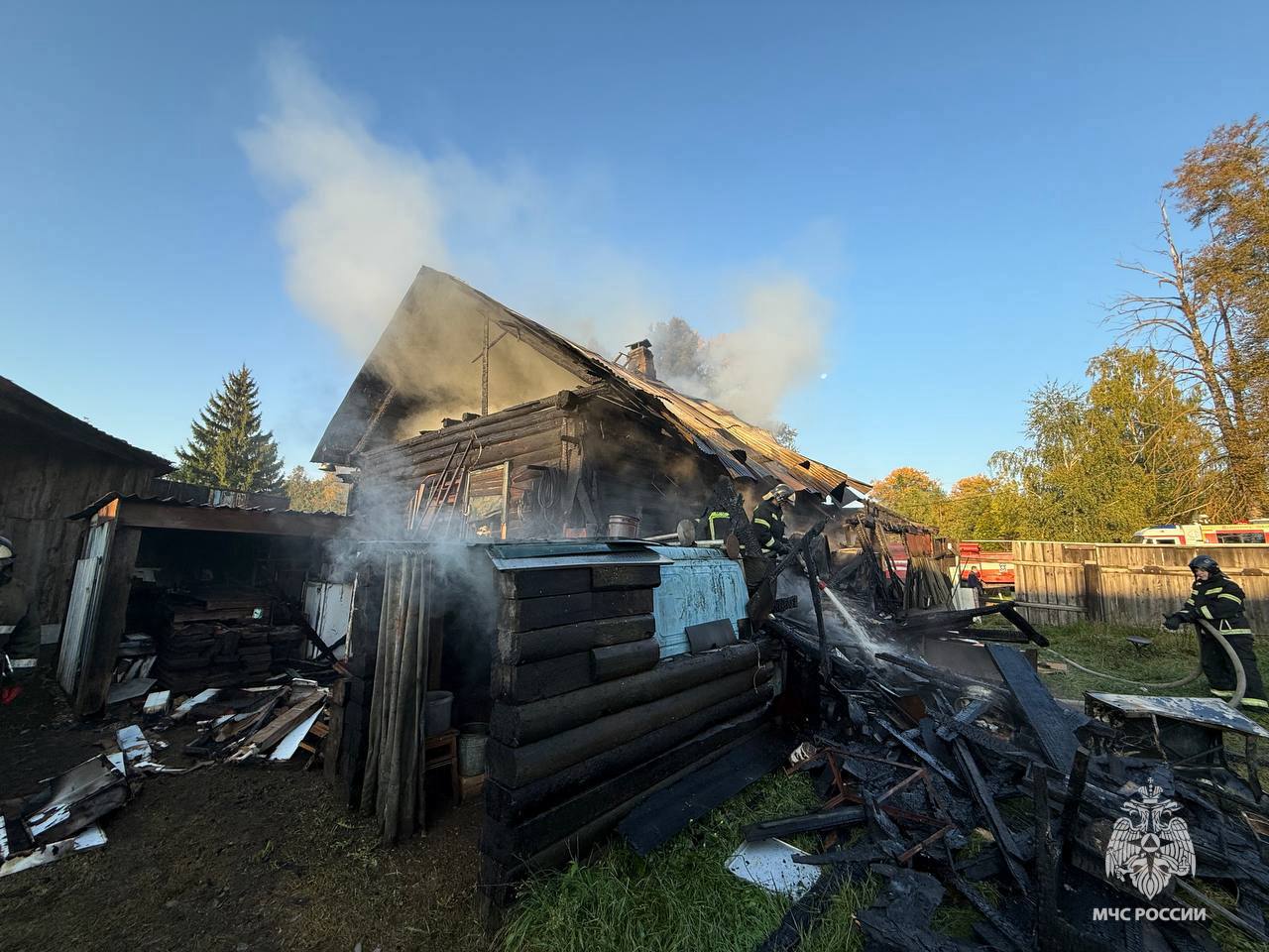 Во Ржеве Тверской области на пожаре погиб человек Фото, видео: МЧС
