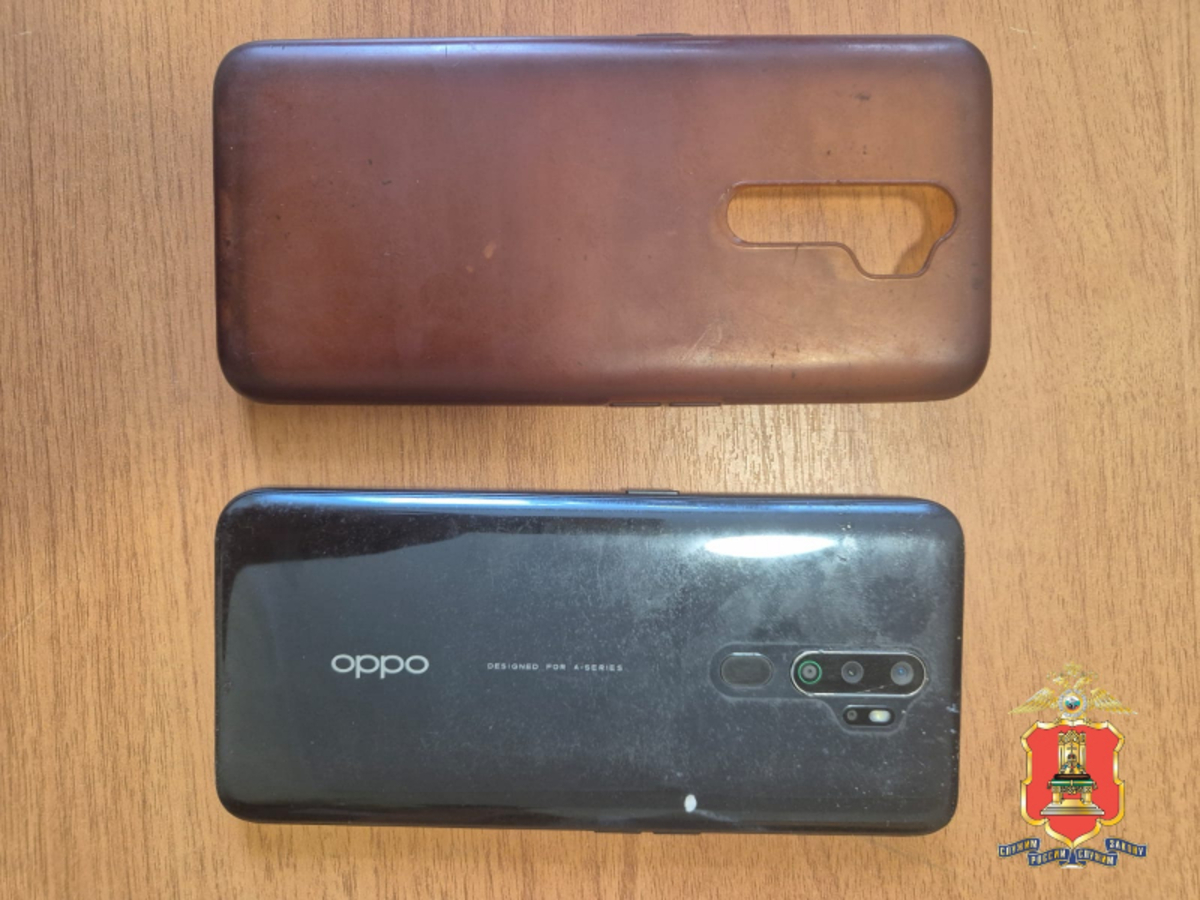 Сонный житель Максатихи проник в дом бывшей подруги через окно и украл телефоны Фото: УМВД России по Тверской области