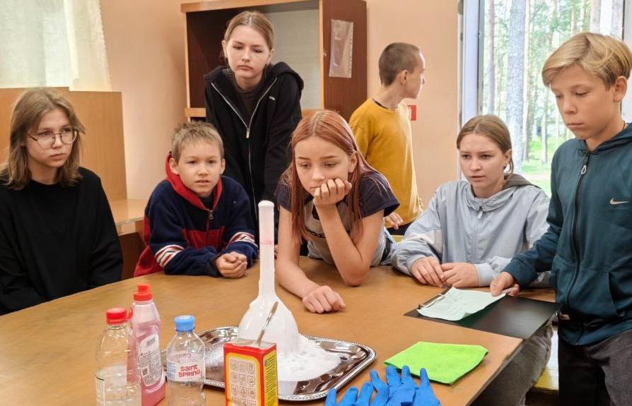 Тверские школьники знакомятся с профессией в летних лагерях - новости Афанасий