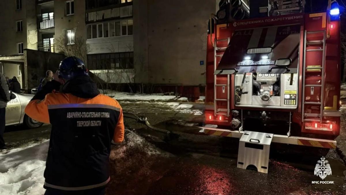 В квартире на Громова в Твери случился пожар Фото: МЧС