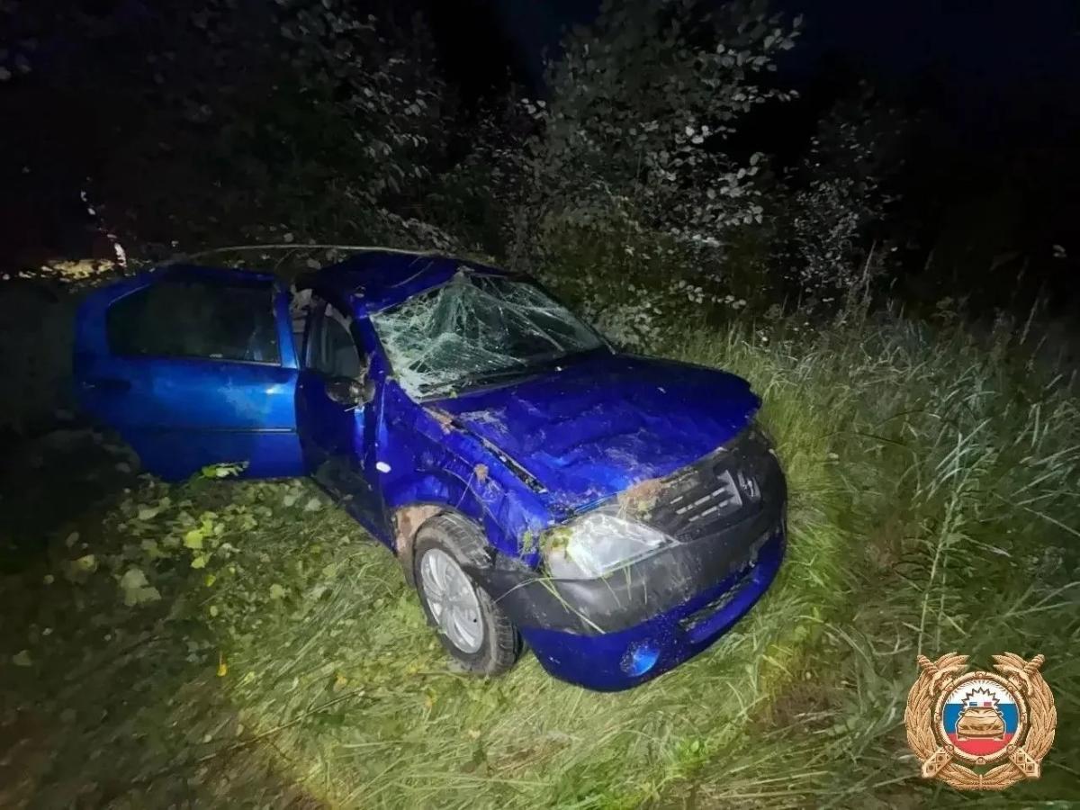 Автомобиль перевернулся на крышу на трассе в Тверской области Фото: ГАИ