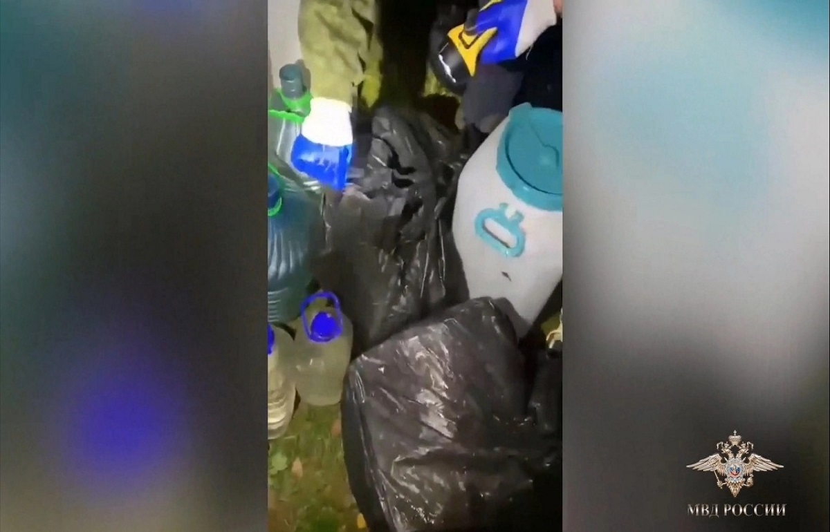 В Тверской области будут судить производителей синтетического наркотика Фото: скриншот с видео
Видео: пресс-служба УМВД по Тверской области