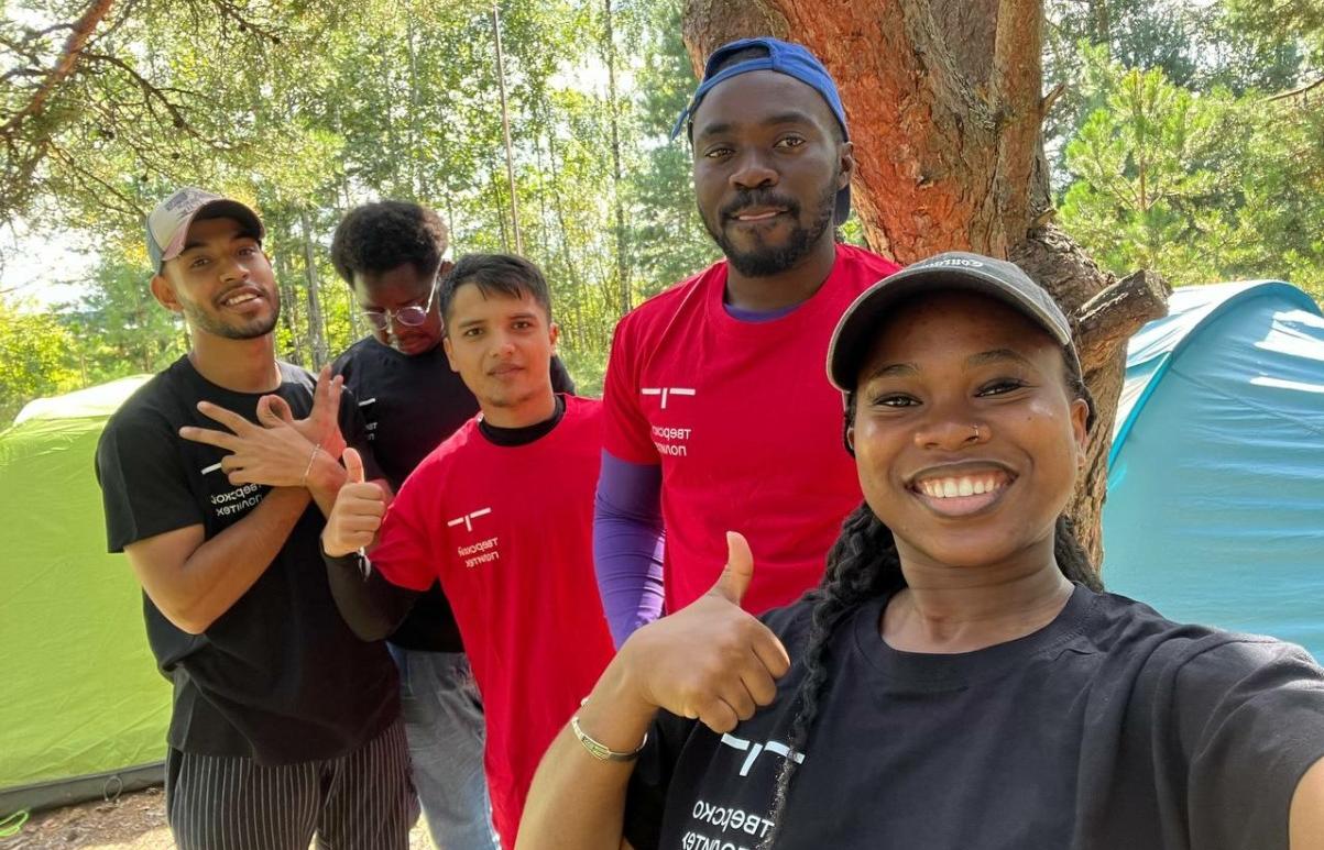 Иностранные студенты ТвГТУ побывали в молодёжном лагере на Селигере - новости Афанасий