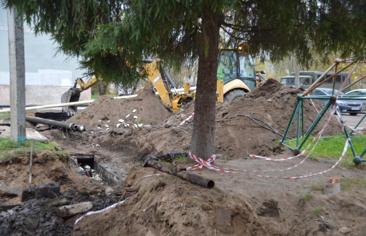 Алексей Огоньков проверил, как в Твери устраняют повреждения на теплосетях - новости Афанасий