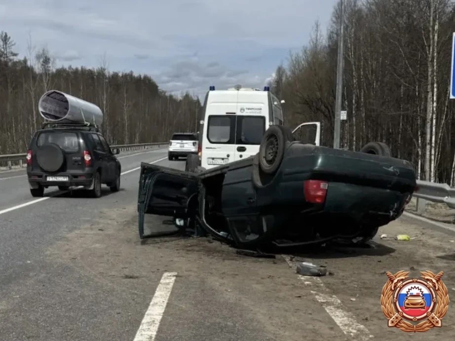 На «Золотом кольце» в Тверской области опрокинулось авто, есть пострадавшие Фото: ГАИ