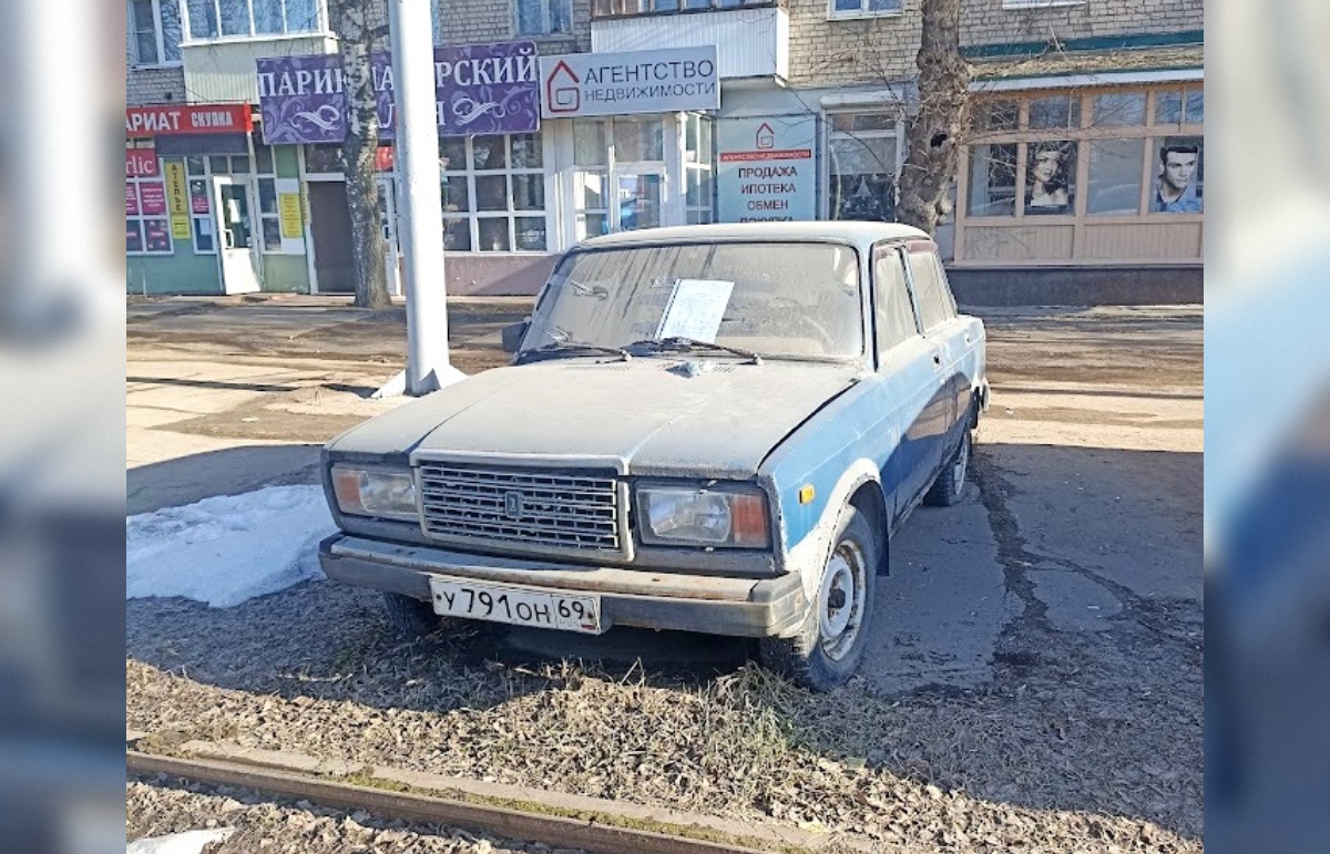В Твери ищут владельца брошенного автомобиля «Жигули» - новости Афанасий