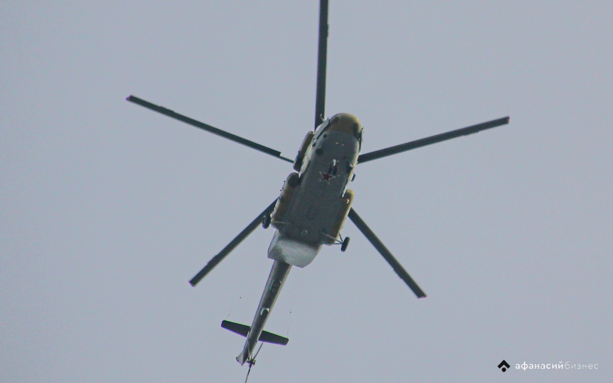 В Тверской области совершил вынужденную посадку вертолет Ми-8 Фото: архив редакции