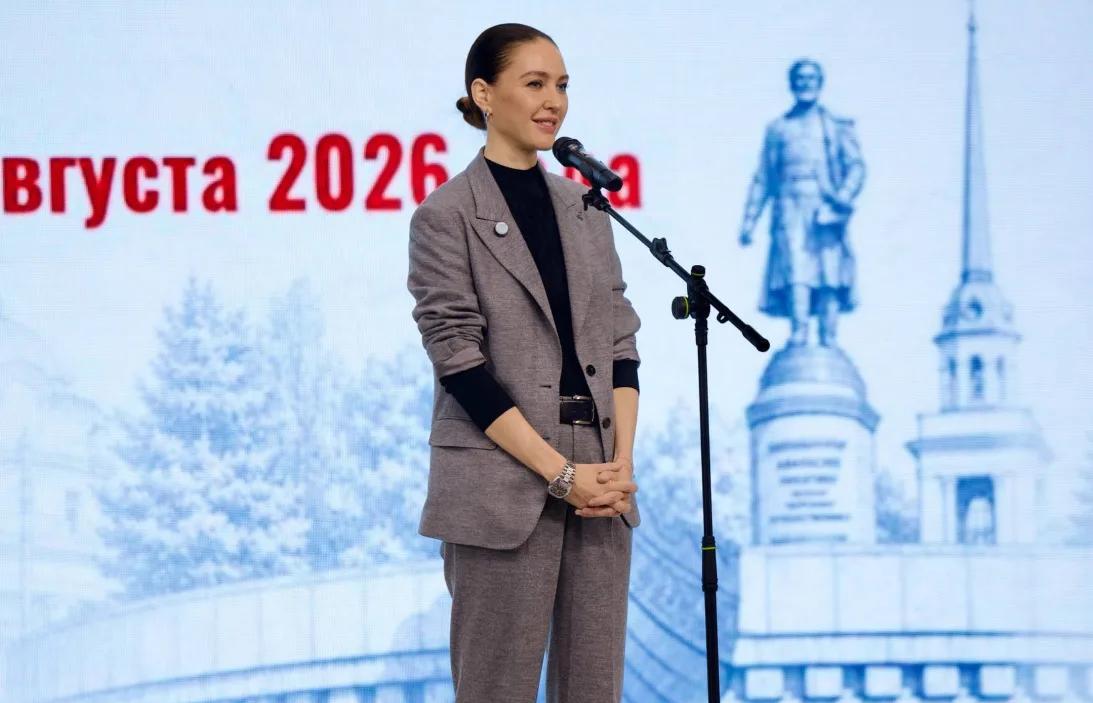 Депутат Госдумы РФ Алёна Аршинова проверила готовность школ к учебному году - новости Афанасий