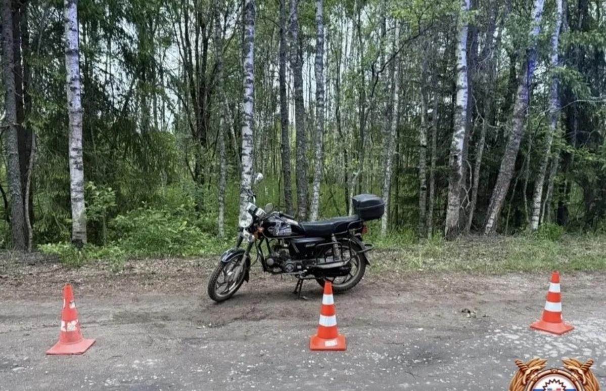 Под Тверью пострадал водитель мопеда, попавшего в занос - новости Афанасий