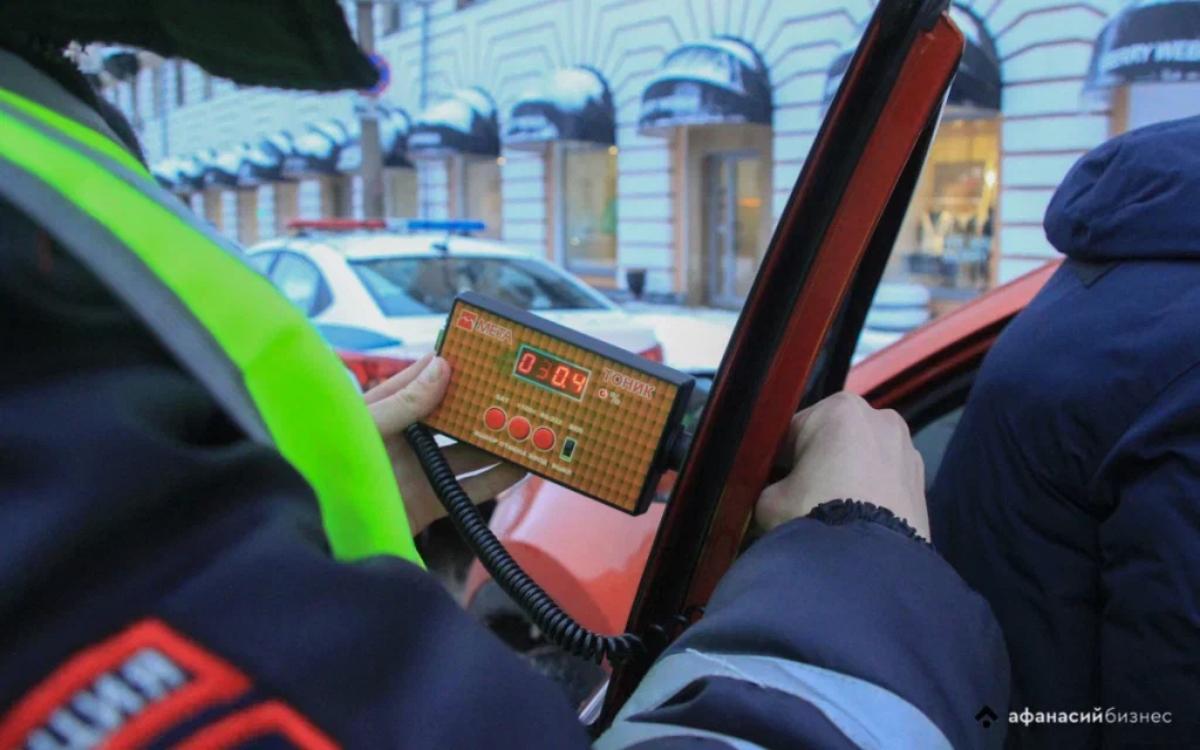 В Твери за тонировку оштрафовали 52 водителя 