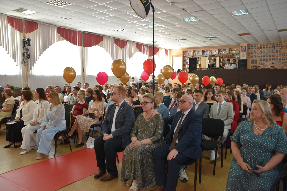 309 выпускников Твери получили золотые медали Фото предоставлено администрацией города Твери