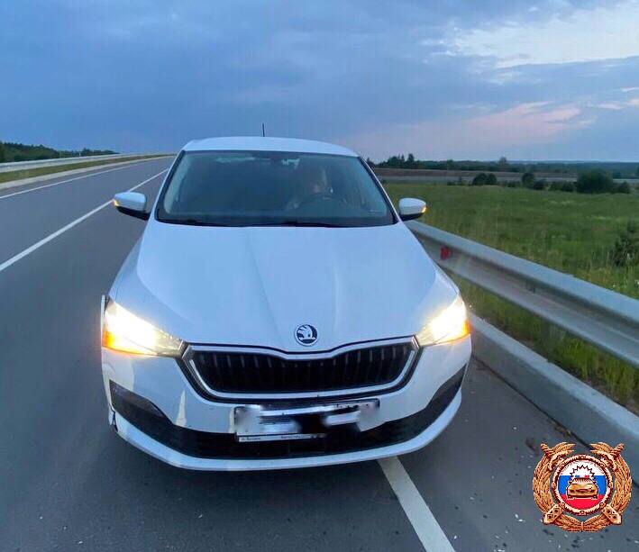 Под Тверью недалеко от М10 легковушка сбила 17-летнего велосипедиста Фото: ГАИ