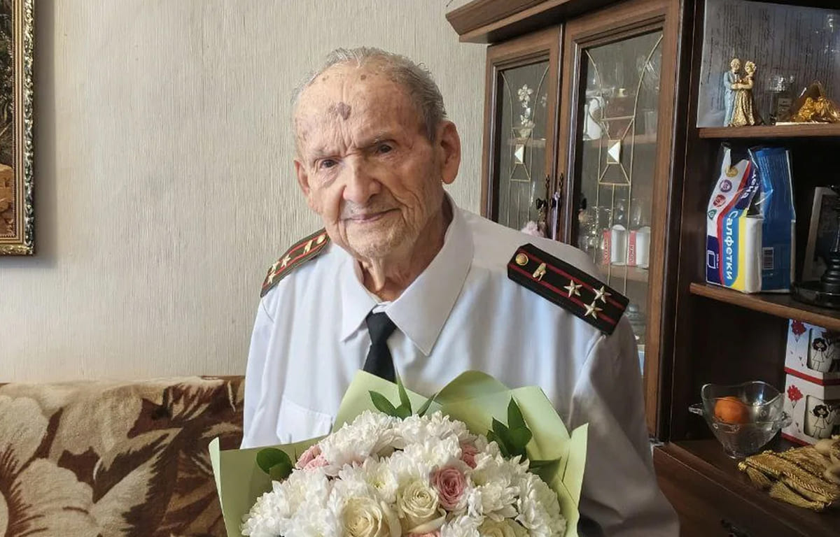 100 лет отмечает ветеран войны Алексей Алексеевич Тятькин Фото предоставлено правительством Тверской области