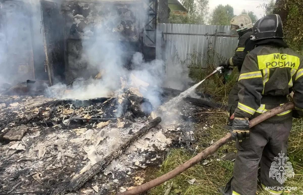 Короткое замыкание привело к пожару в деревне под Тверью - новости Афанасий