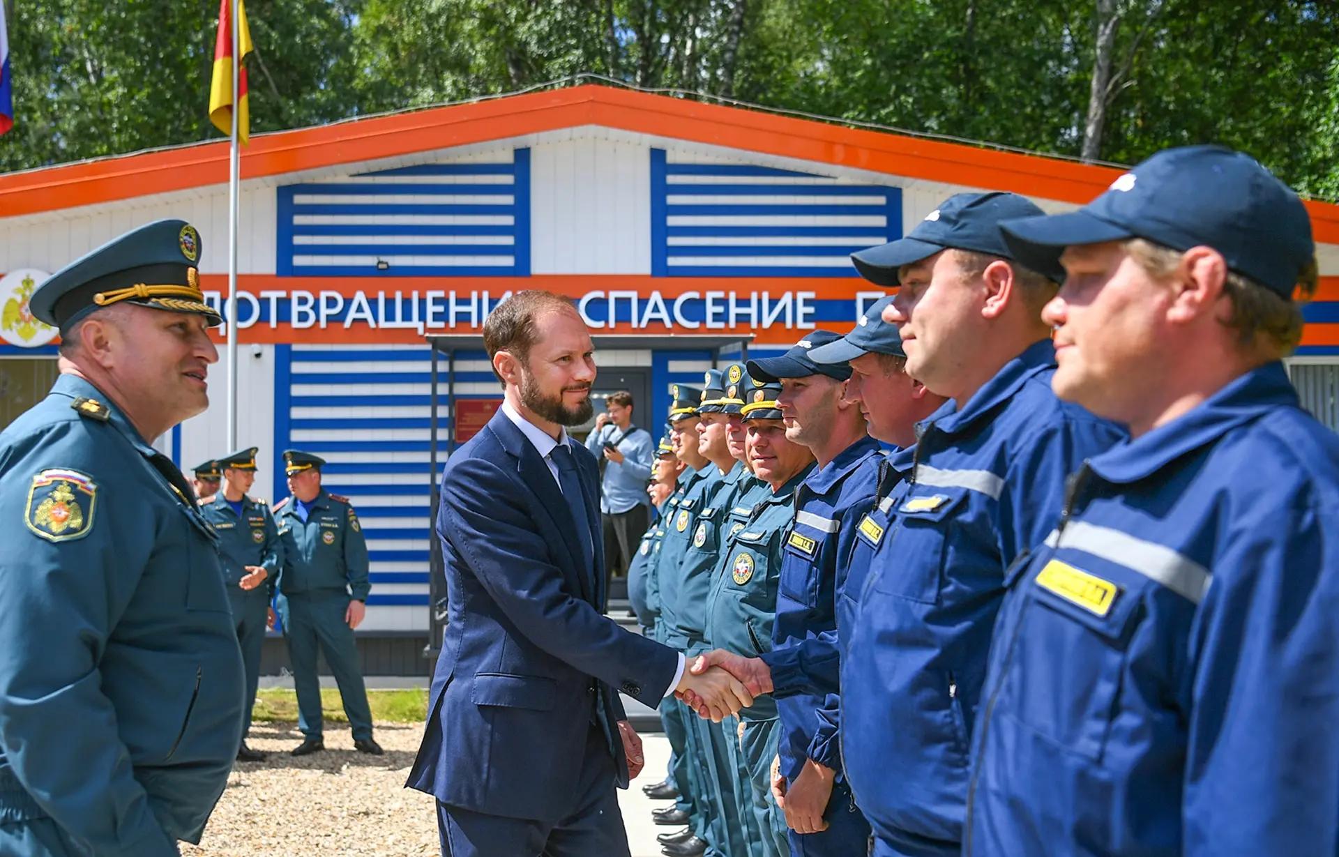 Виталий Королев открыл в Осташкове новую базу ГИМС Фото: канал Виталия Королева в MAX