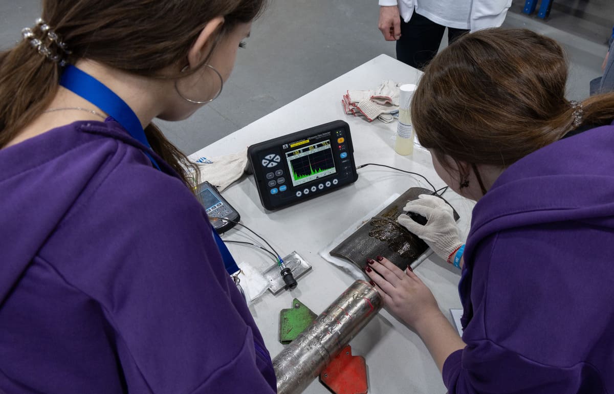 75 школьников Тверской области участвовали в фестивале «Энергия науки» в Удомле - новости Афанасий