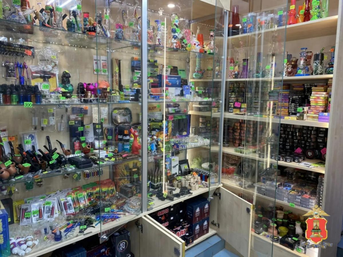 В табачном магазине в Твери нашли нелегальные товары Фото: УМВД Тверской области