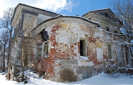 Прокуратура потребовала ограничить доступ к усадьбе Урусовых-Шахонских в Калязинском районе - новости Афанасий