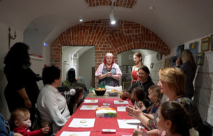 В Твери многодетные семьи и семьи участников СВО встретили весну по-народному - новости Афанасий