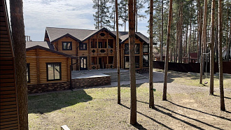 Дом с кинотеатром и бассейном под Тверью вошел в топ самых больших загородных объектов