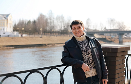 Реакция соцсетей убедила жителя Торжка повторить студенческий песенный успех - новости Афанасий